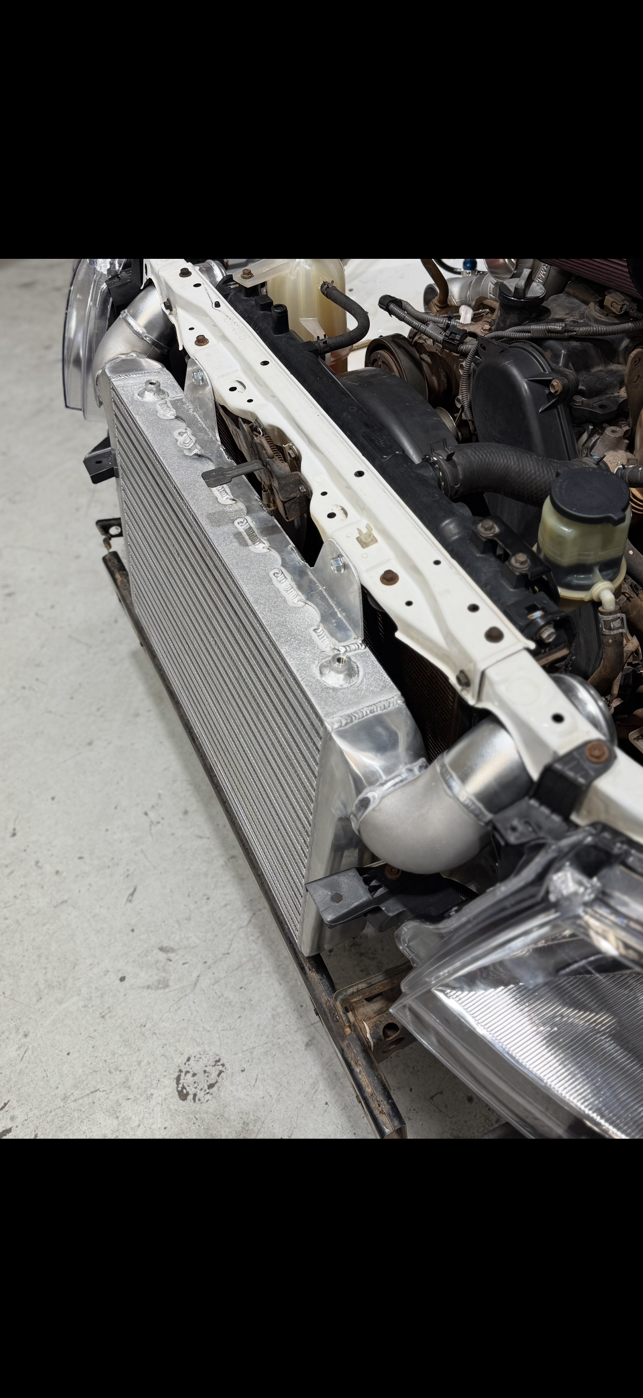 N70 HILUX FRONT MOUNT INTERCOOLER 600X400